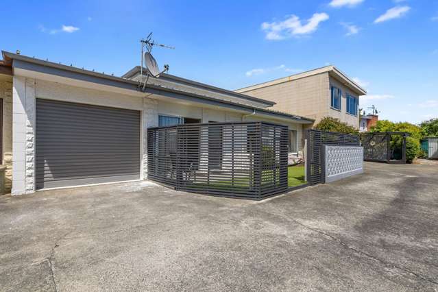 Two Bedroom Home Perfect Easy Care Living