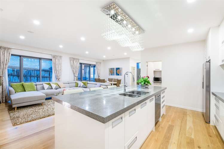 11 Irongate Avenue Ranui_13