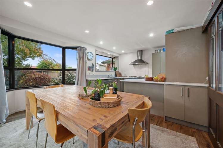 10a Geraldo Place Russley_5