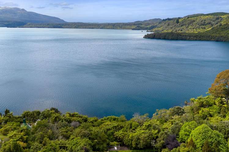 18 & 20 Te Toroa Drive_5