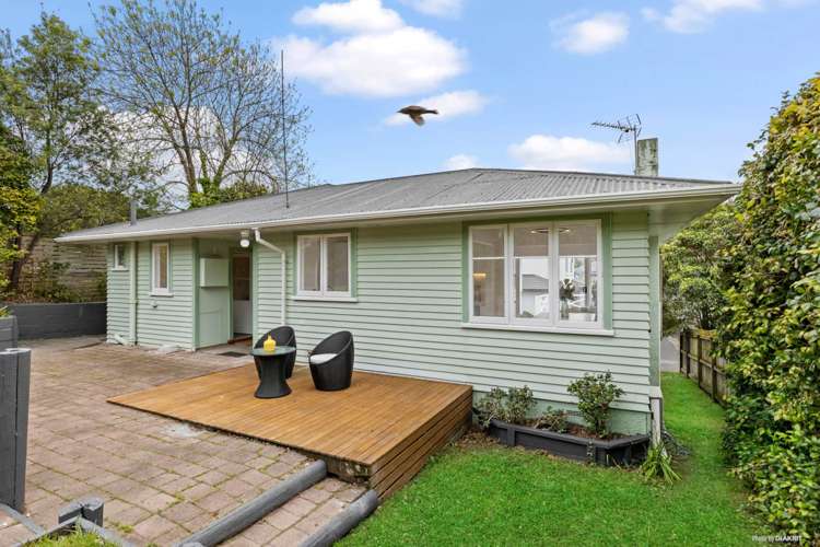 1/18 Bond Crescent Forrest Hill_13