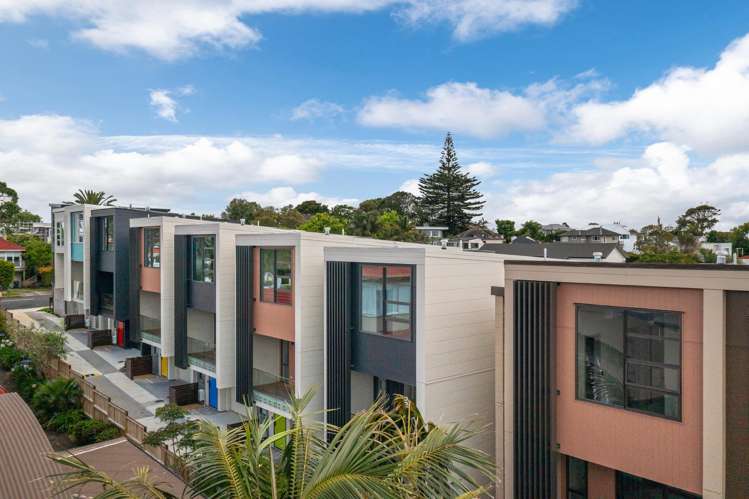 33 Williamson Avenue Belmont_12