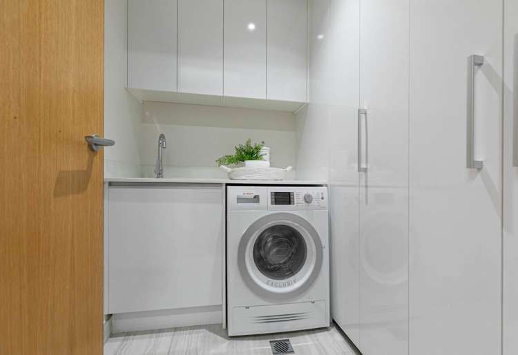 102/585 Beach Road Rothesay Bay_12
