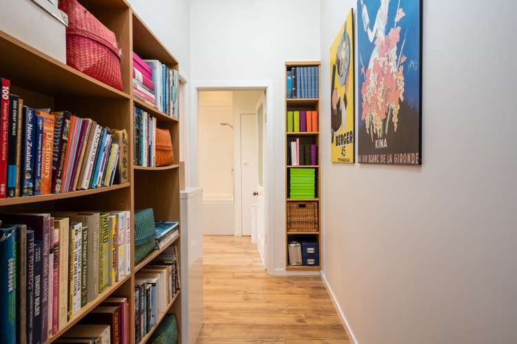 220 North Road North East Valley_17