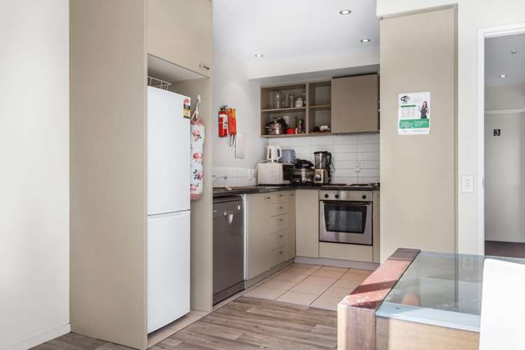 14/31 Poulson Street Addington_2