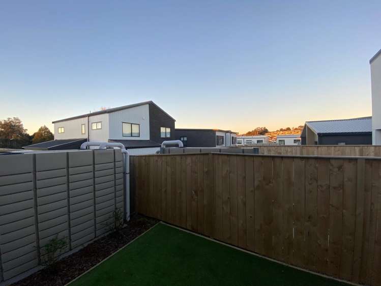 51 Nga Pona Toru Road Flat Bush_7