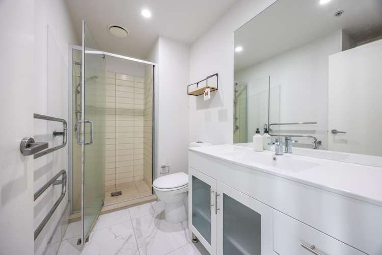 423/8 Dockside Lane Auckland Central_10