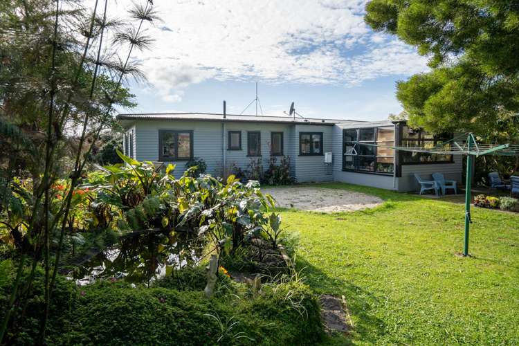 10 Campbell Street Leamington_23