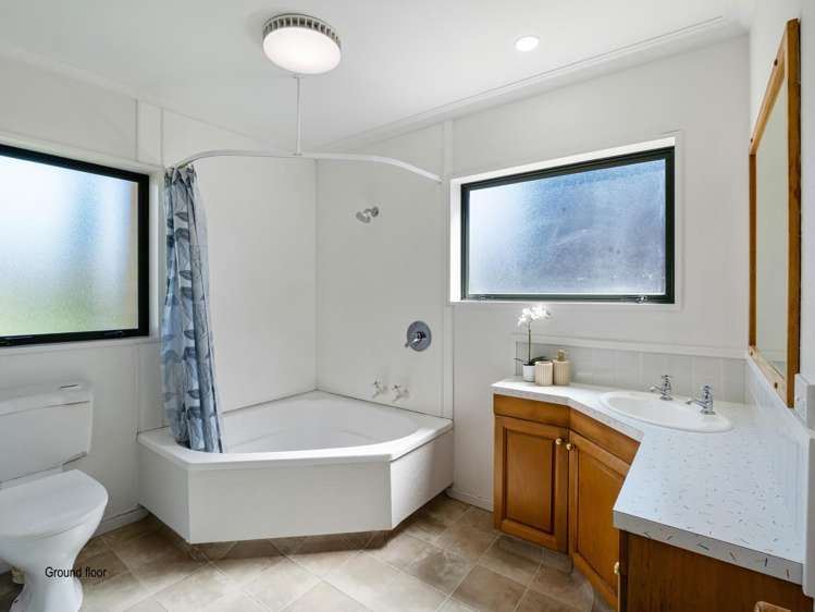 32 Marine Parade Mt Maunganui_18