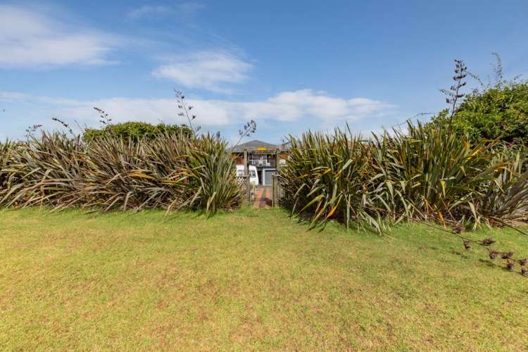 8 Tiki Street New Lynn_26