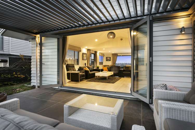 6 Tuangi Street Long Bay_6