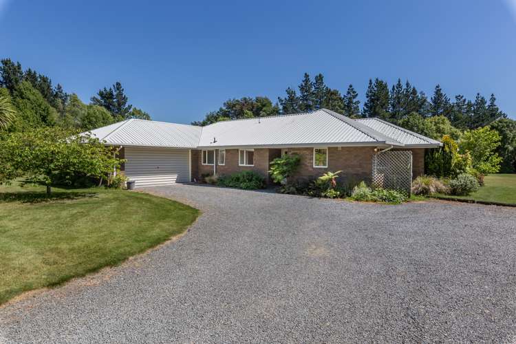 27 Guys Road Yaldhurst_19