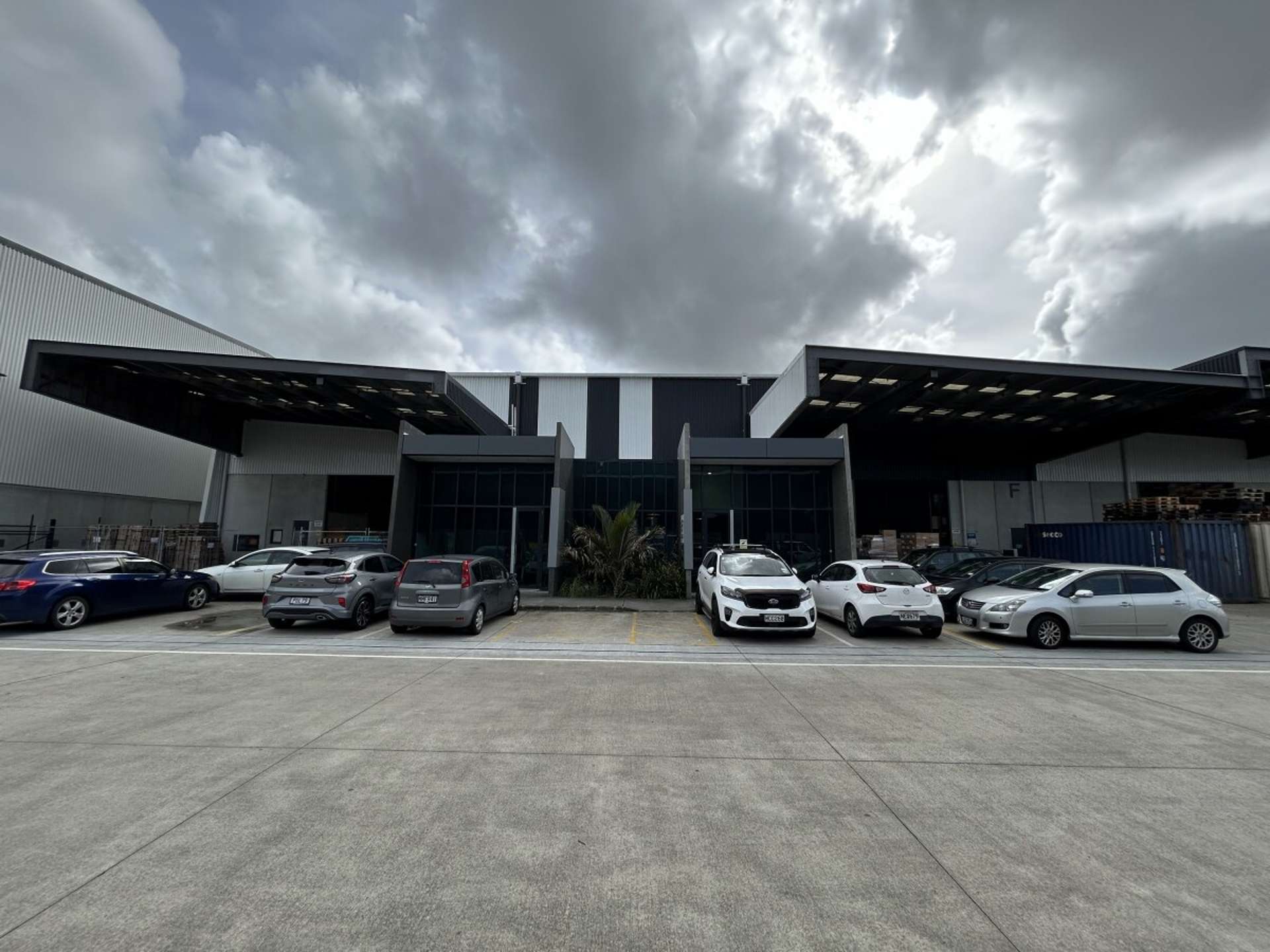 Mangere Mangere_0