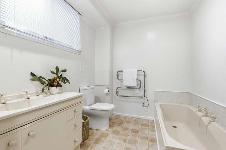 12 Tensing Place Khandallah_21