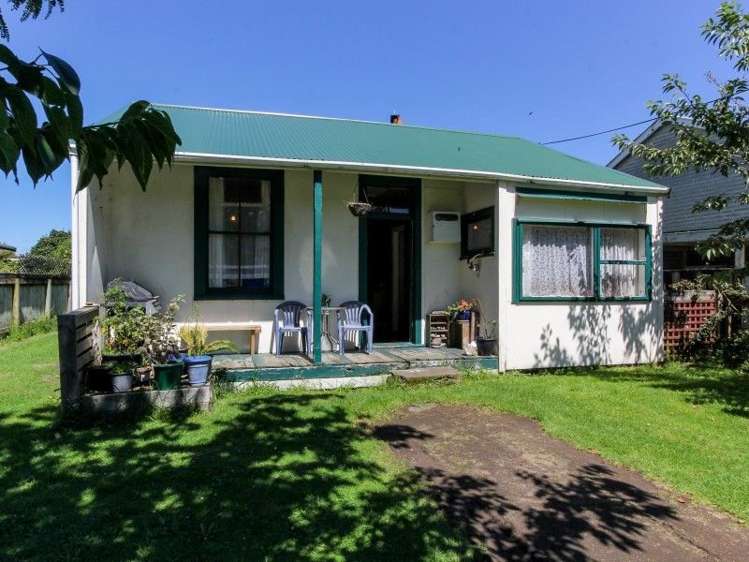 63 Queen Street Waitara_5