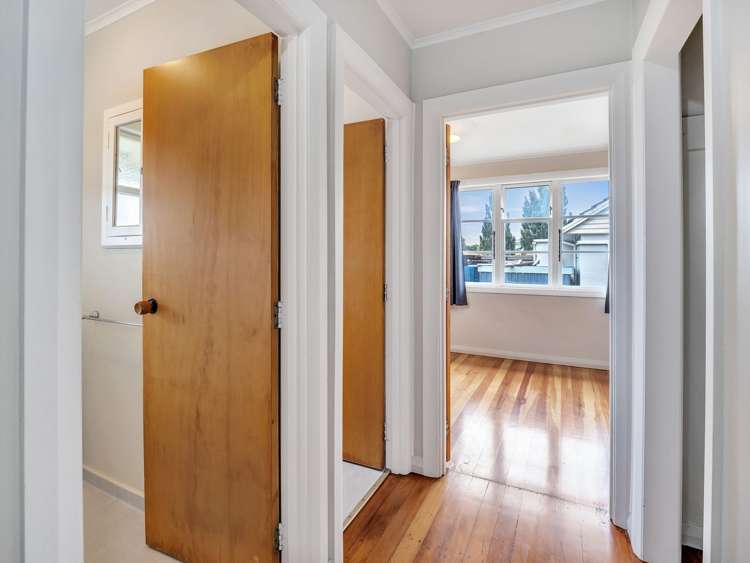 614 Featherston Street Roslyn_12