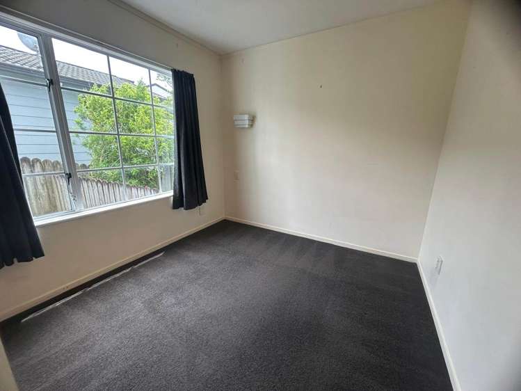12 Coubray Place Botany Downs_13