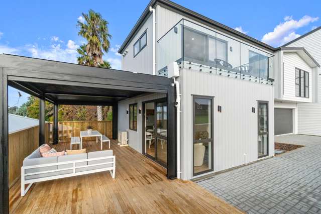 Stand Alone Stunner - Must Be Sold!