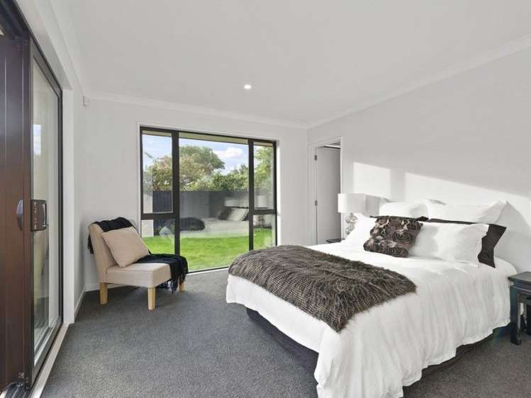 8 Gunns Crescent Cashmere_13