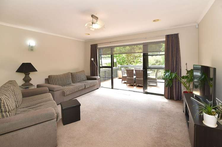 38 Beauvoir Avenue Matakatia_10