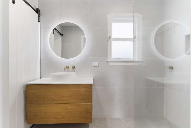 1/8 West Lynn Road Titirangi_15