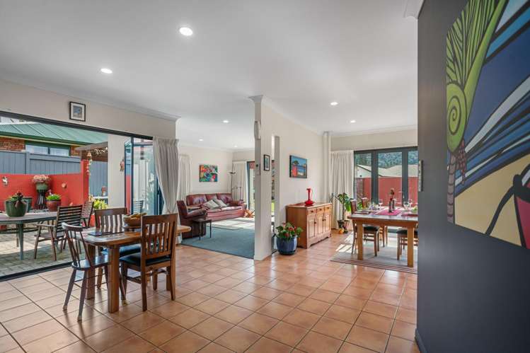 13 Edward Payton Grove Pukehangi_7