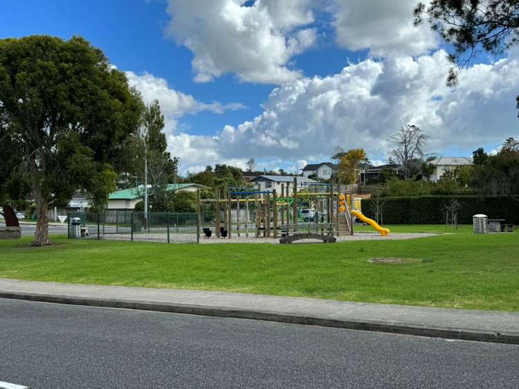 66a Patons Road Howick_23