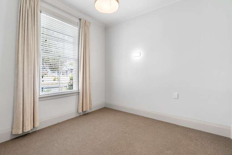 19 Makomako Street 1067_12