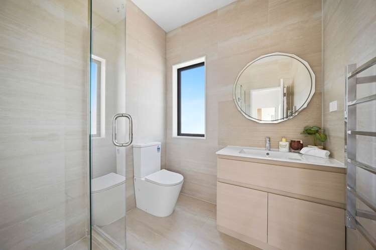 2 Waka Street Albany_21