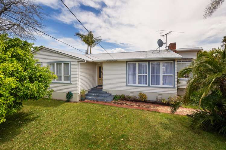 26 Cleland Crescent Blockhouse Bay_15