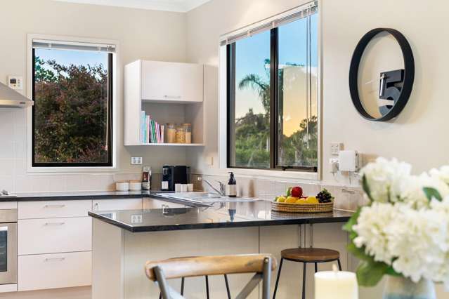 50 Greenbough Lane Greenhithe_3