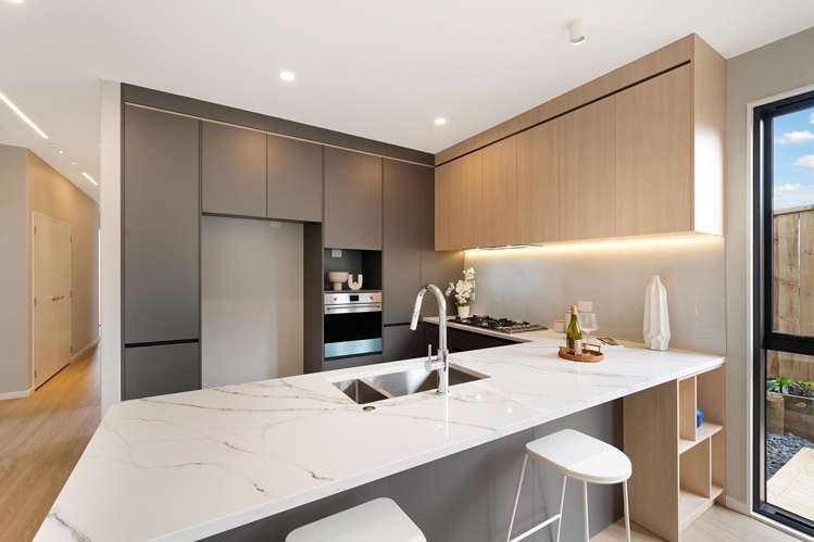 8 Whakairo Crescent Gulf Harbour_9