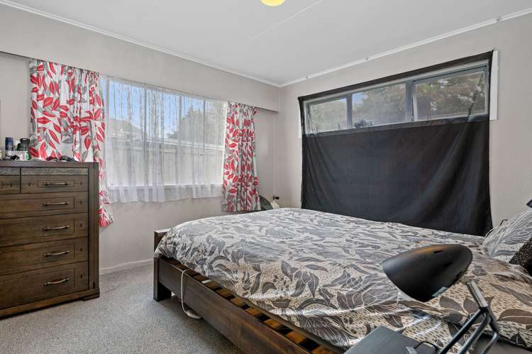 15 Roger Street Pukehangi_8