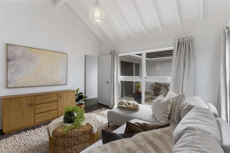38 Merriefield Avenue Forrest Hill_10