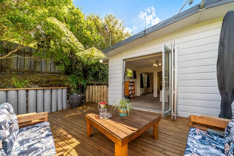 32 Gurney Road Kelson_21