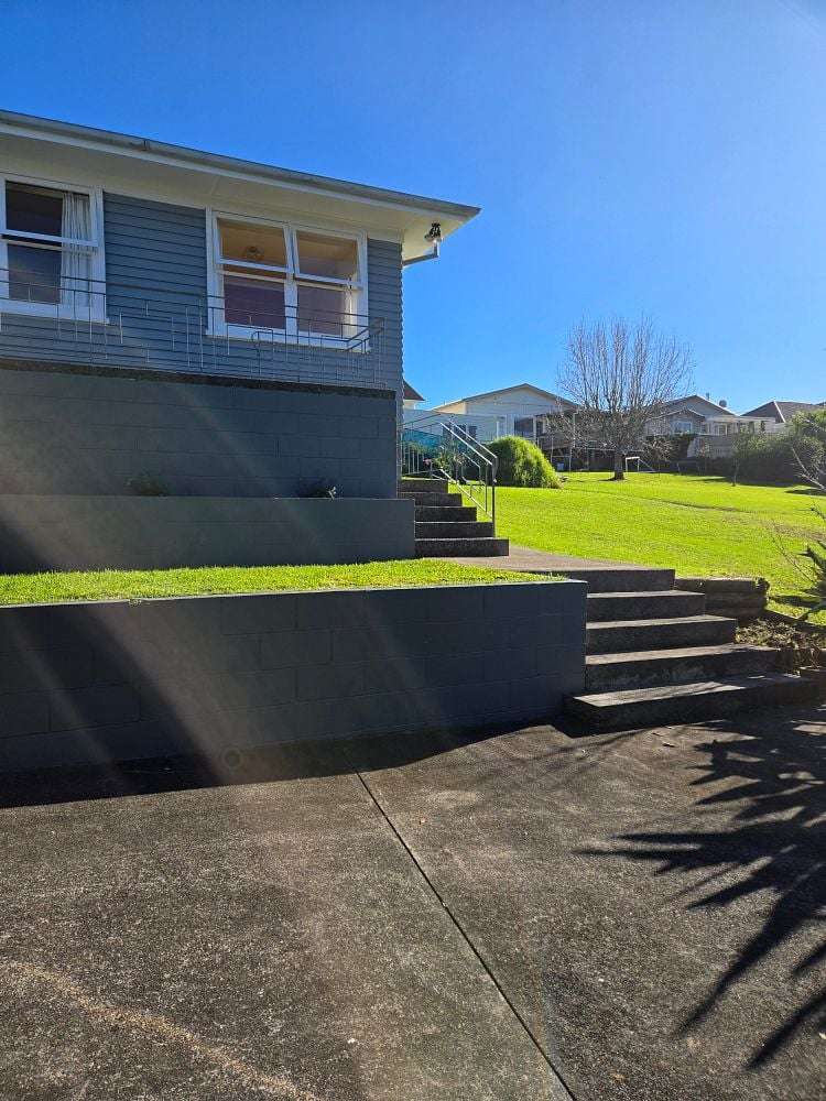 40 Seabreeze Road Narrow Neck_1