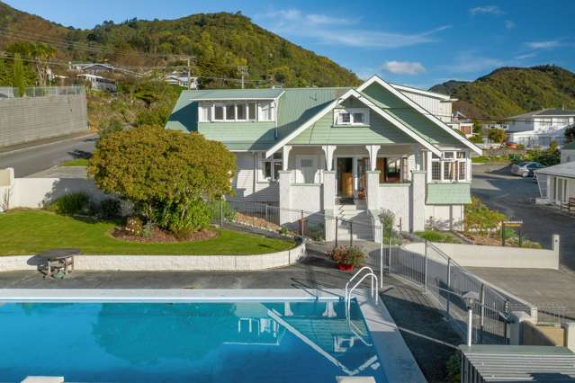 26/28 Waikawa Road Picton_2