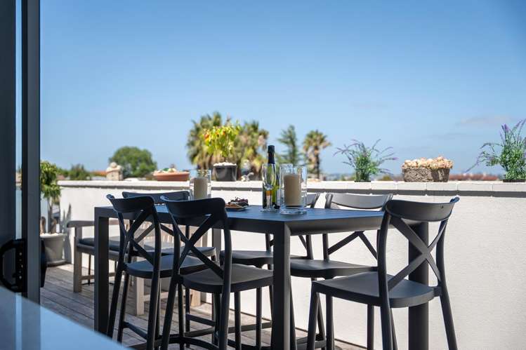 112/16 Huron Street_5