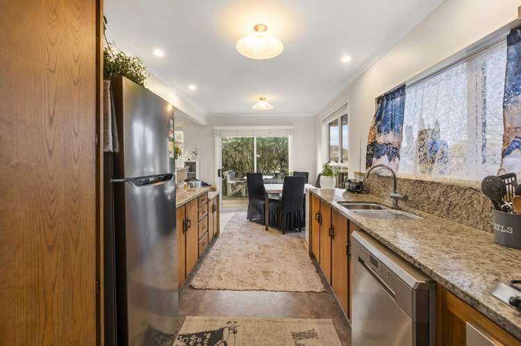 27 Te Rangitautahanga Road Turangi_10