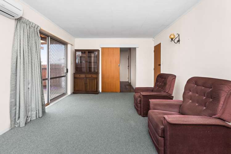 2/24 Oxford Street Taradale_6