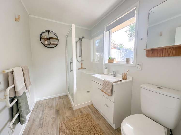 230 Range Road Papamoa_12