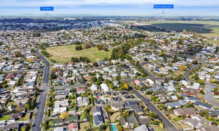 12 Salmond Place Dinsdale_18