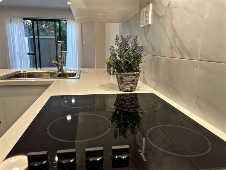 57 Morihana Close Glen Eden_2