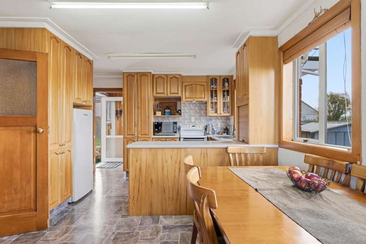 87 Riselaw Road Calton Hill_9