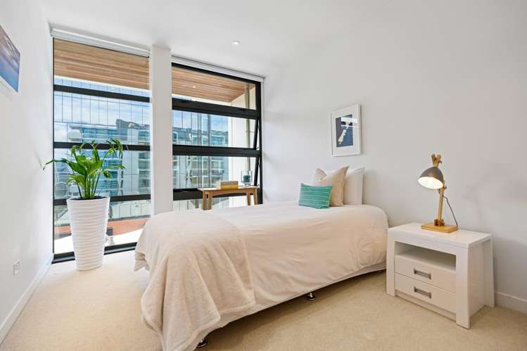 602/141 Pakenham Street West 500164_10