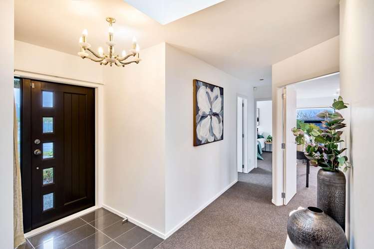 49 Sunstone Crescent Brown Owl_6