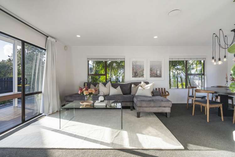 2/21 Gosford Drive Botany Downs_5