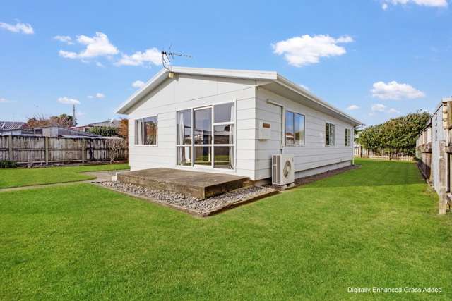 27A Tiverton Crescent Whalers Gate_3