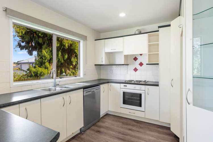 2 Glucina Avenue West Harbour_4