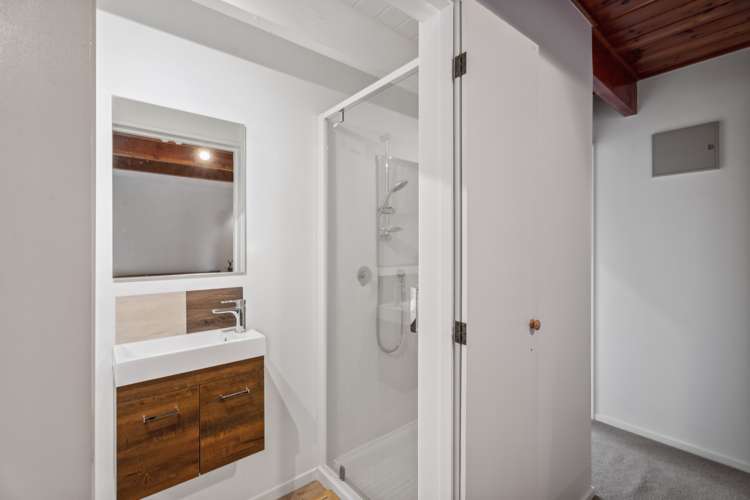 22b Lochy Road Fernhill/Sunshine Bay_13